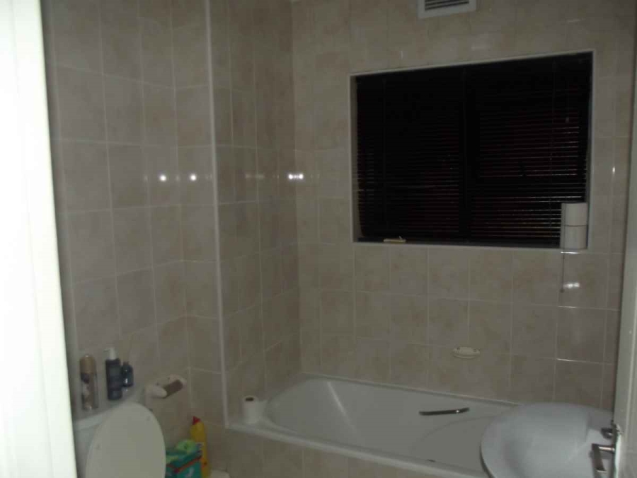 2 Bedroom Property for Sale in Parklands Western Cape